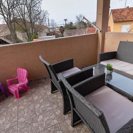 Modern Apartment Sara-Near The Beach Privlaka  Exterior photo