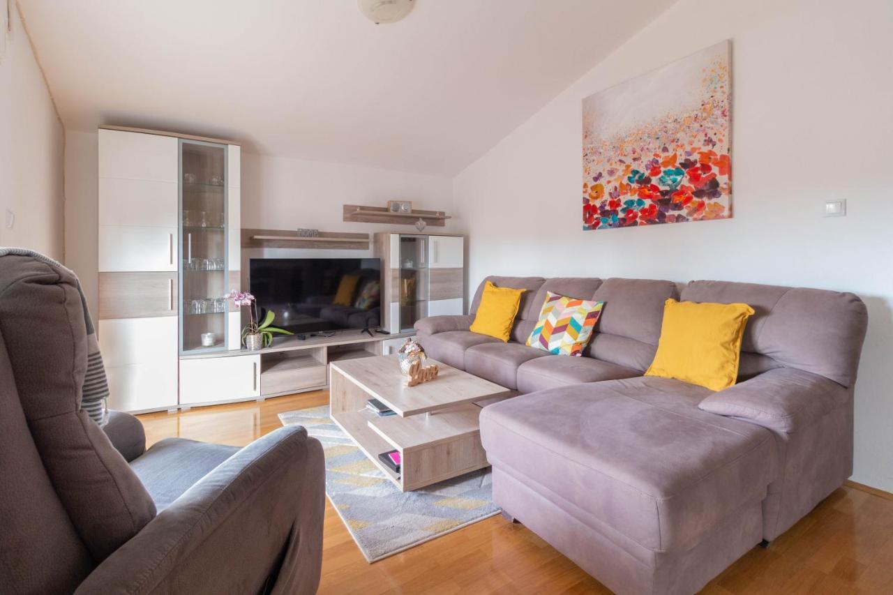 Modern Apartment Sara-Near The Beach Privlaka  Exterior photo